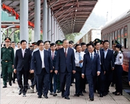 Vietnam–China railway links must be strategic breakthrough in economic ties: Party chief